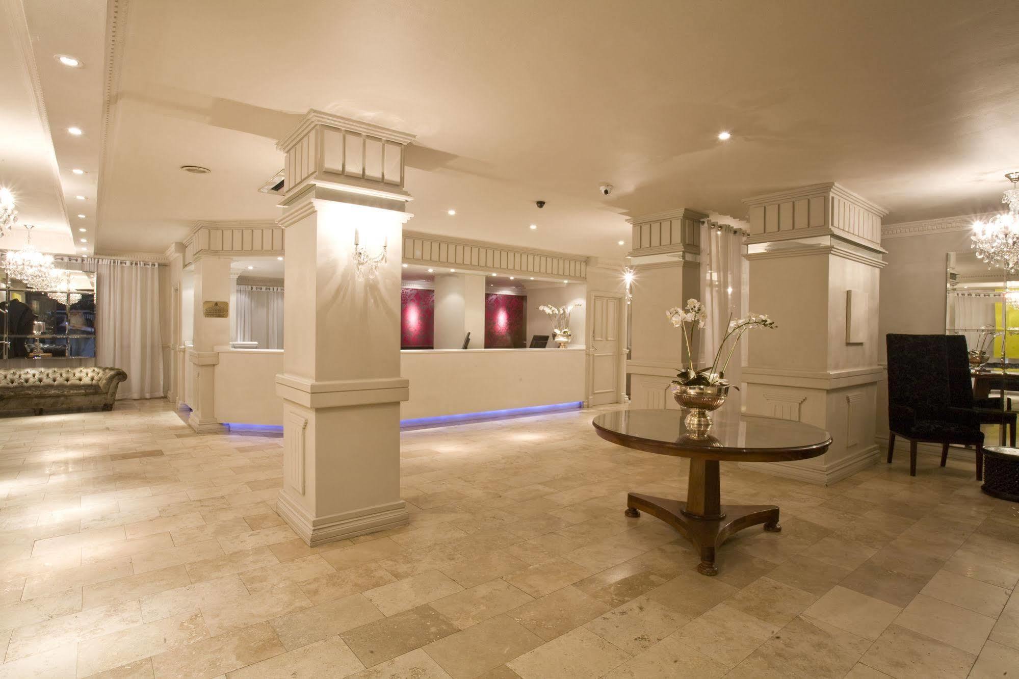 Manhattan Hotel Pretoria Luaran gambar