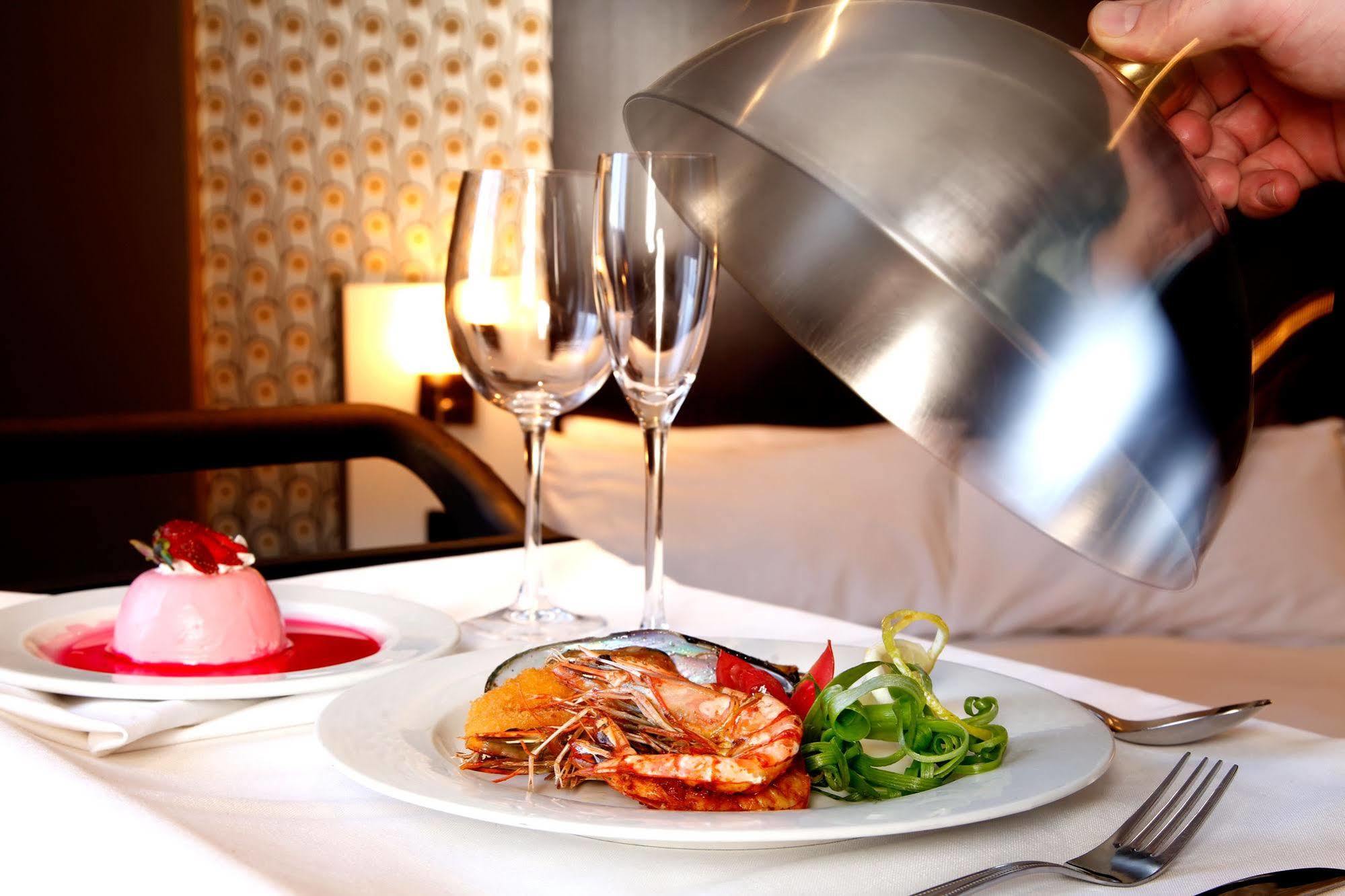 Manhattan Hotel Pretoria Luaran gambar