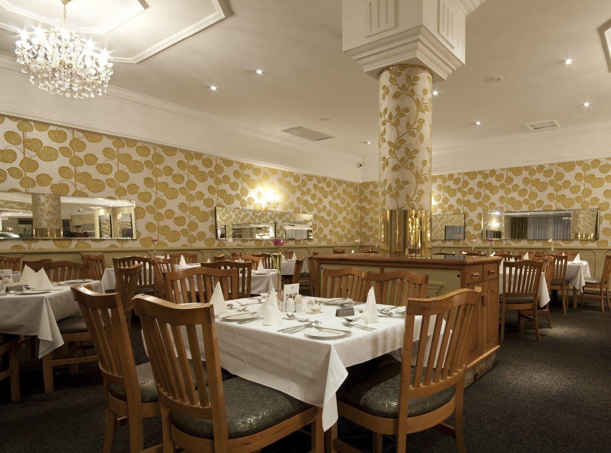 Manhattan Hotel Pretoria Luaran gambar